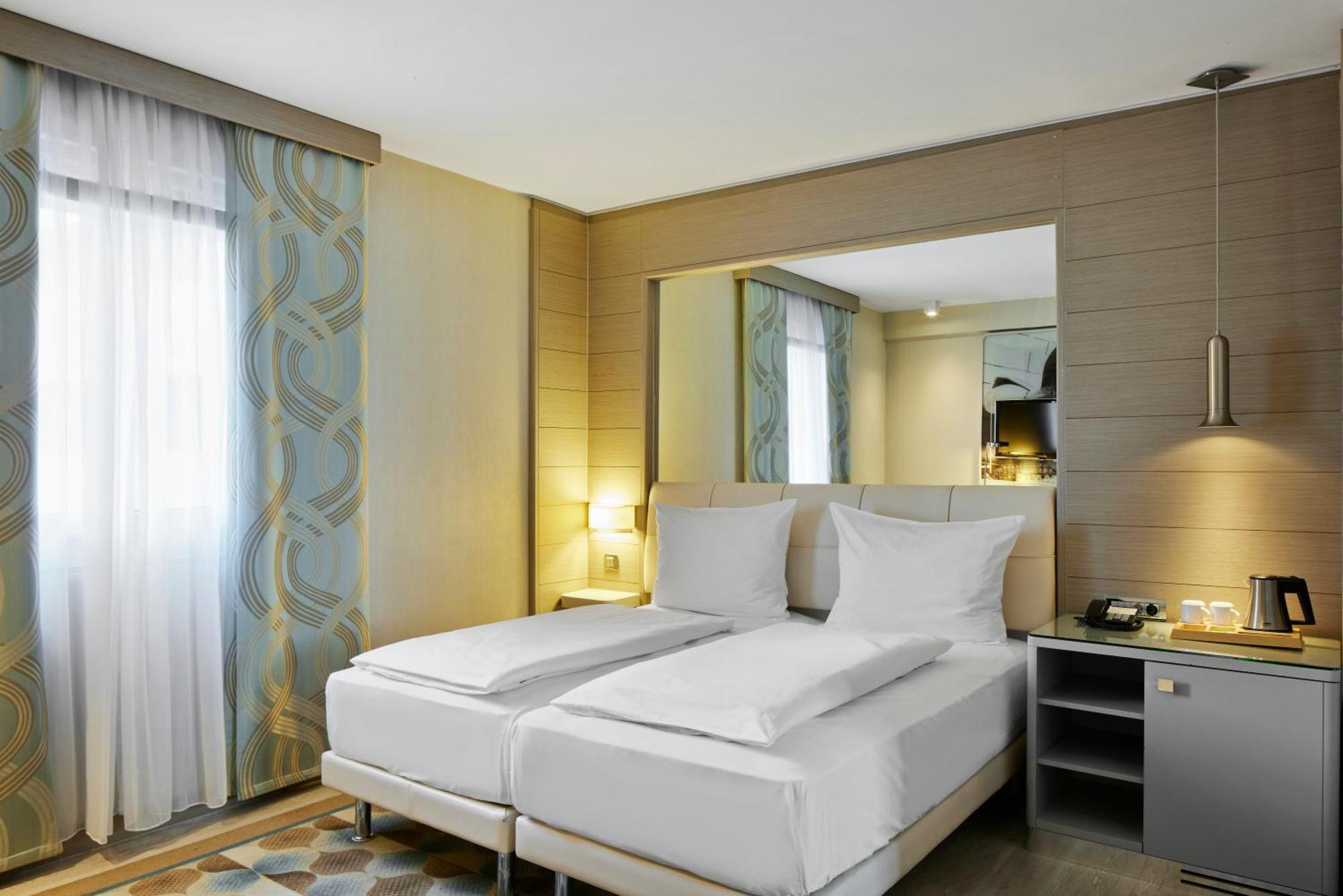 Titanic Comfort Mitte Berlin Luaran gambar